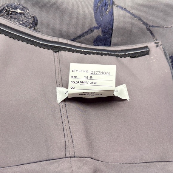 NWOT Alfred Sung Style D877NGM Floral Jacquard Strapless Sheath Gown, Size 16 - Picture 11 of 11